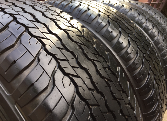 ยาง Dunlop 265 65 17 กลางปี15 มี2ชุด ดอกเต็ม ใช้ยาว ราคาไม่แพง