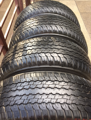 ยาง Dunlop 265 65 17 กลางปี15 มี2ชุด ดอกเต็ม ใช้ยาว ราคาไม่แพง