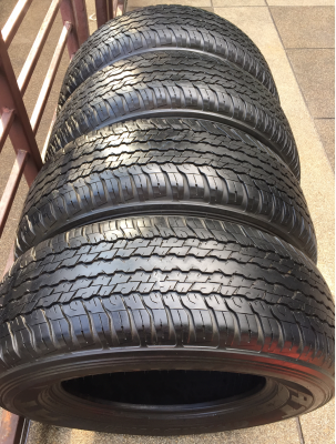 ยาง Dunlop 265 65 17 กลางปี15 มี2ชุด ดอกเต็ม ใช้ยาว ราคาไม่แพง