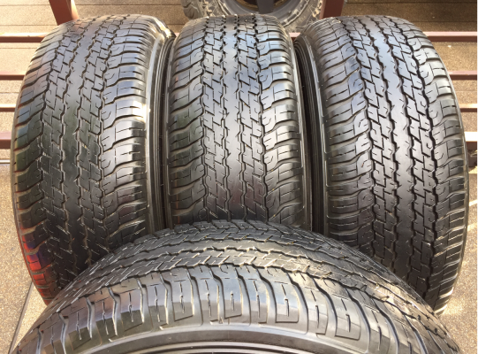 ยาง Dunlop 265 65 17 กลางปี15 มี2ชุด ดอกเต็ม ใช้ยาว ราคาไม่แพง