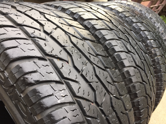 ยาง All Maxxis 265 70 16 กลางปี13 ดอกเยอะ พร้อมใช้งาน ราคาไม่แพง ยาง All Maxxis 265 70 16 กลางปี13 ดอกเยอะ พร้อมใช้งาน ราคาไม่แพง