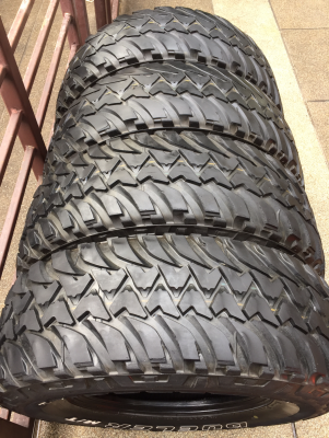 ยาง Mud Bridgestone 265 75 16 กลางปี13 พร้อมใช้งาน ราคาไม่แพง