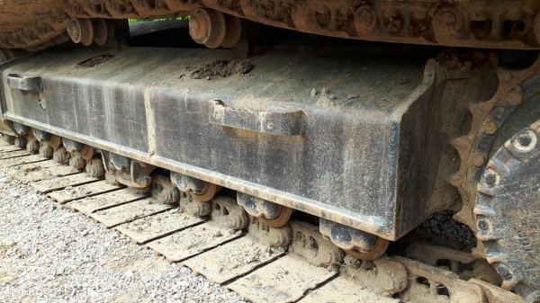 ขายรถแบคโฮ KOMATSU PC130-8 ไมล์ 11000 ชม.ราคา 1480000