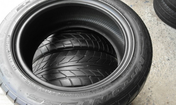 195/55R15  NITTO NT555 EXTREM ZR  ชุด 4 เส้น tel. 081-427-3941