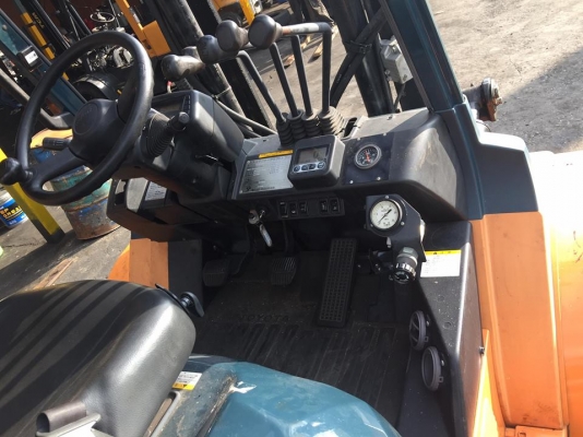 ขาย รถยก 4 ตัน TOYOTA 7FG40 รถปี 2012  รถนอกเก่าญี่ปุ่น เสา 5.5 เมตร