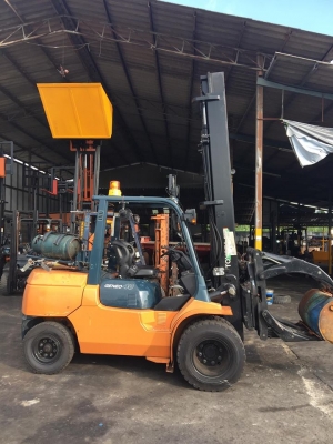 ขาย รถยก 4 ตัน TOYOTA 7FG40 รถปี 2012  รถนอกเก่าญี่ปุ่น เสา 5.5 เมตร