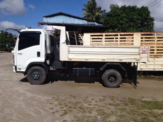 ขายรถหกล้อดั้ม 210. ปี 57 ไมล์วิ่ง 40,000 รถสวยคับ ขายรถหกล้อดั้ม 210. ปี 57 ไมล์วิ่ง 40,000 รถสวยคับ