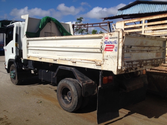 ขายรถหกล้อดั้ม 210. ปี 57 ไมล์วิ่ง 40,000 รถสวยคับ ขายรถหกล้อดั้ม 210. ปี 57 ไมล์วิ่ง 40,000 รถสวยคับ