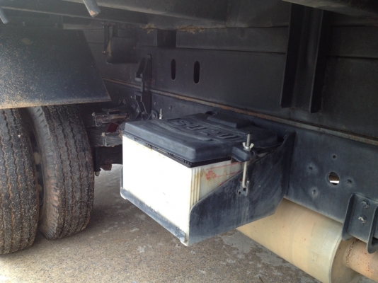 ขายรถหกล้อดั้ม 210. ปี 57 ไมล์วิ่ง 40,000 รถสวยคับ ขายรถหกล้อดั้ม 210. ปี 57 ไมล์วิ่ง 40,000 รถสวยคับ