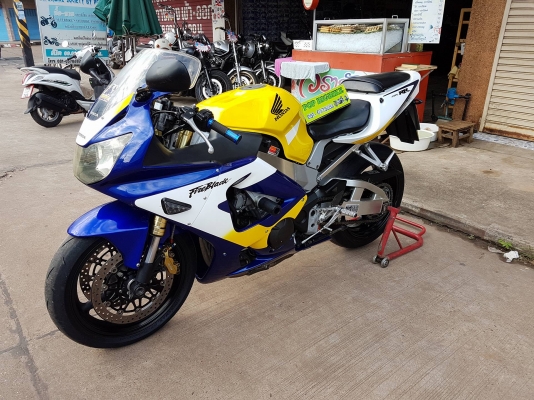 ขายคับ HONDA CBR929 ปี2001 ทะเบียนแท้พร้อมโอน เดิมๆสีสวย ท่อแต่งฟลูทั้งเส้น เกียร์โยง ราคา 159000 บาท ส่งได้ทั่วไทยคับ สนใจติดต่อ 081-0578282 FACEBOOK ชาญณรงค์ ป๊อป ชัยอมฤต ไอดีไลน์ POPBIGBIKESAKON คับ สนใจรถสวย ถูก ดี ต้อง POP BIGBIKE SAKONNAKHON คลิปวิด