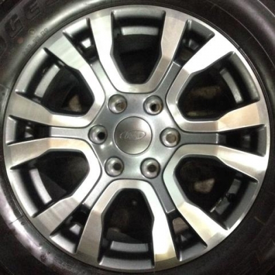 แม็กยางป้ายแดง ford ranger ขอบ18 ปี16 ชุด 28,500 ฿ แม็กยางป้ายแดง ford ranger ขอบ18 ปี16 ชุด 28,500 ฿