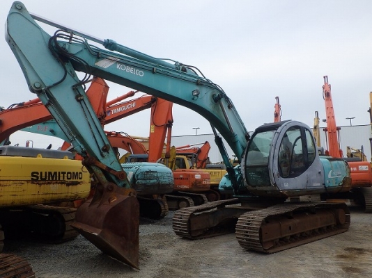 ขายรถแบคโฮ KOBELCO SK200 MARK5 SUPER รถนอกนำเข้าเองจากญี่ปุ่น สภาพสวยพร้อมใช้ ถึงไทยเร็วๆนี้ครับ