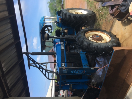 ต้องการขายรถไถ