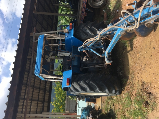 ต้องการขายรถไถ