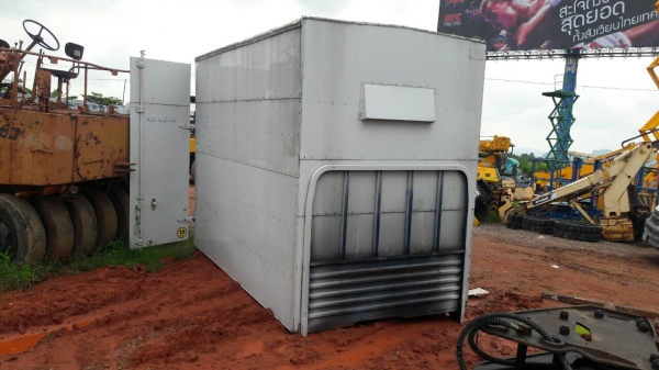 ขาย ตู้บรรทุกสินค้า CARGO BOX ตู้ออฟฟิต ตู้แห้ง ใส่รถบรรทุก  4 ล้อกลาง เปิดบานสไลด์ด้านข้างได้ เปิดท้ายได้