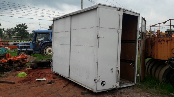 ขาย ตู้บรรทุกสินค้า CARGO BOX ตู้ออฟฟิต ตู้แห้ง ใส่รถบรรทุก  4 ล้อกลาง เปิดบานสไลด์ด้านข้างได้ เปิดท้ายได้