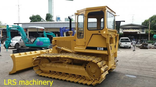 CATERPILLAR รุ่น D3B CATERPILLAR รุ่น D3B