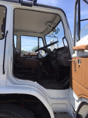 ขายรถ 10 ล้อ 2 เพลา กระบะเนียมดั้ม HINO ซูโม่227 วางเครื่อง P11C-320แรง มีระบบลากลูก ราคา.750000 สนใจรีบจองด่วน