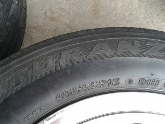 ล้อเอนไก ขอบ15นิ้ว6รู พร้อมยาง ชุดนี้ ราคา 5500 บาท