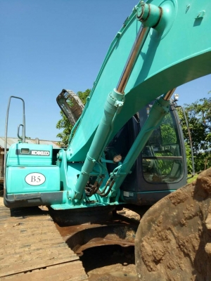 ขายรถแบคโค KOBELCO SK200-8 YN12 ใช้งาน10560ชั่วโมง รถสวยสภาพดีมาก เอกสารเล่มทะเบียนพร้อมโอน ราคา1,850,000 สนใจโทร 090-8588220คุณนะ 093-3258446คุณบิว หรือเข้าดูสินค้าอื่นๆได้ที่ www.narong2truck.com หรือ www.truck.in.th/498 หรือเพจFacebook ณรงค์ ซื้อขายรถม