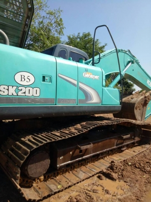 ขายรถแบคโค KOBELCO SK200-8 YN12 ใช้งาน10560ชั่วโมง รถสวยสภาพดีมาก เอกสารเล่มทะเบียนพร้อมโอน ราคา1,850,000 สนใจโทร 090-8588220คุณนะ 093-3258446คุณบิว หรือเข้าดูสินค้าอื่นๆได้ที่ www.narong2truck.com หรือ www.truck.in.th/498 หรือเพจFacebook ณรงค์ ซื้อขายรถม