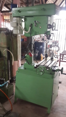 ขายครับขายเครื่อง มิลลิ่ง &amp; เจาะ โอโต้ เรียว mos no.4 - สามารถใช้เจาะได้ถึง 2" เหมาะกับงานเจาะแบบหนักๆ มีโอโต้ เจาะ อัตตราการป้อนกิน 0.05 - 0.15 /rpm. -ระยะสไลด์ X,Y = 250&times;500 แน่น นิ่ม แกน Z สูง 45 CM. -รอบควาทเร็ว 55 - 2070 rpm. 12 ระดับ