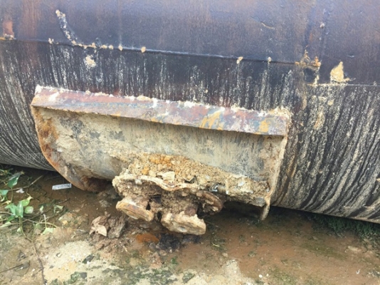 ถังน้ำ มี 5 ใบ  เดิมเป็นถังน้ำมันของบางจาก สเป็กบางจาก  อย่างหนา สภาพดีเยี่ยม  ขนาด ยาว 6.20 เมตร สูง 2 เมตร  บรรจุได้ 22,000 ลิตร