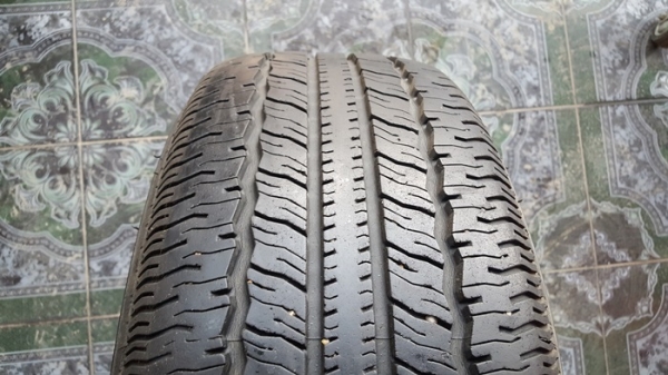 ขายยาง235/60/17 ปี 13 MAXXIS 4 เส้น