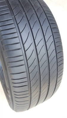 ขายยาง235/55/17 ปี 14 MICHERLIN 3ST 2 เส้น ขายยาง235/55/17 ปี 14 MICHERLIN 3ST 2 เส้น