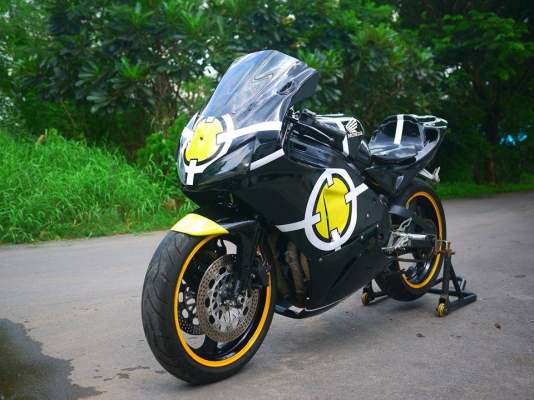 ขาย Honda Cbr400 พร้อมทะเบียนแท้ แฟริ่ง Rc212 รถสวย สีใหม่เพิ่งทำมา เครื่องสดๆ พร้อมท่อสูตรลั่นๆ