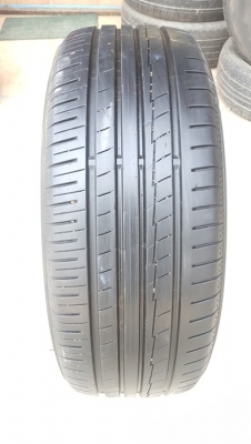 ขายยาง205/45/17 ปี 3314 YOKOHAMA BluEurth-1 2 เส้น