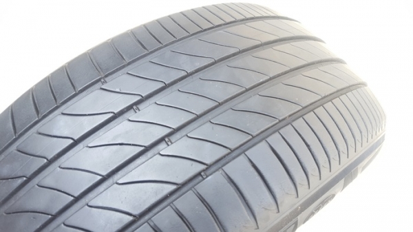 ขายยาง225/55/16 ปี 13 MICHERLIN 3ST  2 เส้น