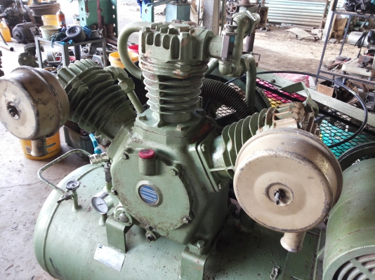 .....ปั้มลม toshiba japan 10 hp 2 stage..... .....ปั้มลม toshiba japan 10 hp 2 stage.....