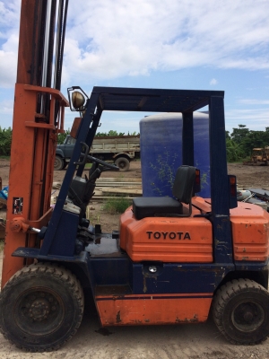 forklift Toyota FDL20 forklift Toyota FDL20