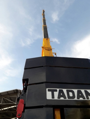 ขายรถเครน TADANO TG-160-M1 ปี.1988 เล่มทะเบียน สะภาพเ ก่านอกจากญี่ปุ่น 90\% ระบบสมบูรณ์ อุปกรณ์ครบ ร