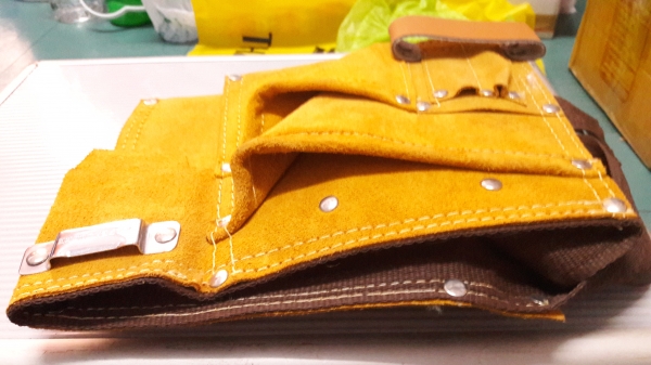 ขายกระเป๋าหนังเครื่องมือช่าง Made in Taiwan.งานใหม่ ขายกระเป๋าหนังเครื่องมือช่าง Made in Taiwan.งานใหม่