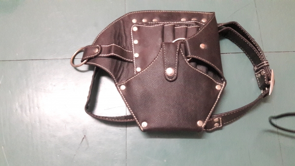 ขายกระเป๋าหนังใส่เครื่องมือช่างงานดีงานเก่าเก็บสวย