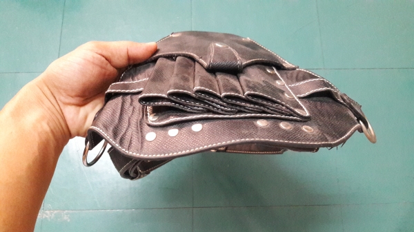 ขายกระเป๋าหนังใส่เครื่องมือช่างงานดีงานเก่าเก็บสวย ขายกระเป๋าหนังใส่เครื่องมือช่างงานดีงานเก่าเก็บสวย