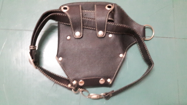 ขายกระเป๋าหนังใส่เครื่องมือช่างงานดีงานเก่าเก็บสวย ขายกระเป๋าหนังใส่เครื่องมือช่างงานดีงานเก่าเก็บสวย