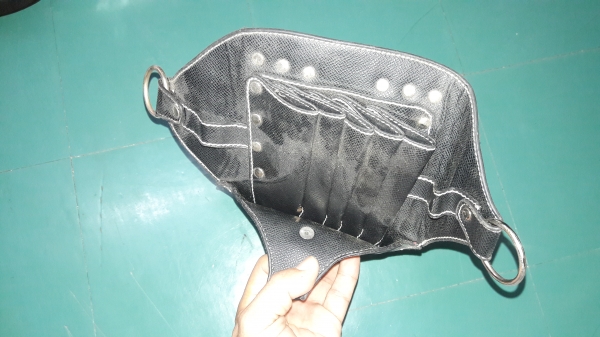 ขายกระเป๋าหนังใส่เครื่องมือช่างงานดีงานเก่าเก็บสวย ขายกระเป๋าหนังใส่เครื่องมือช่างงานดีงานเก่าเก็บสวย