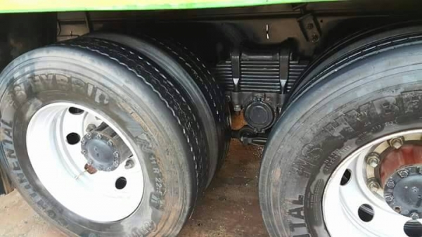 ขายสิบล้อแม่เดี่ยว Isuzu เครื่อง 300 แรง ปี 54 กระบะดัมพ์สามมิตร มีระบบลากพ่วง ทะเบียนพร้อม ขายสิบล้อแม่เดี่ยว Isuzu เครื่อง 300 แรง ปี 54 กระบะดัมพ์สามมิตร มีระบบลากพ่วง ทะเบียนพร้อม