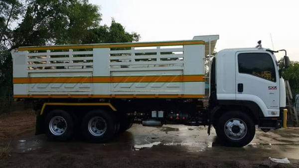 ขายสิบล้อแม่เดี่ยว Isuzu เครื่อง 300 แรง ปี 54 กระบะดัมพ์สามมิตร มีระบบลากพ่วง ทะเบียนพร้อม ขายสิบล้อแม่เดี่ยว Isuzu เครื่อง 300 แรง ปี 54 กระบะดัมพ์สามมิตร มีระบบลากพ่วง ทะเบียนพร้อม
