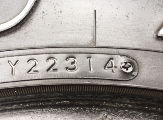 ยาง Toyo 265 70 16 กลางปี14 พร้อมใช้งาน ราคาไม่แพง