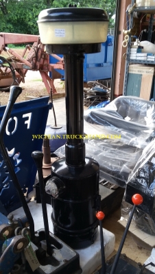 ขายแล้ว ขอบคุณลูกค้าจากเพชรบูรณ์มากครับ กรองอากาศแบบเปียก ของเก่าแท้ติดรถรุ่น6640 สภาพเดิมสวยมาก