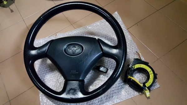 พวงมาลัย Toyota Nissan มือสองญี่ปุ่น หลากรุ่น ใส่ได้ทั้งรถมี Airbag และไม่มี Airbag