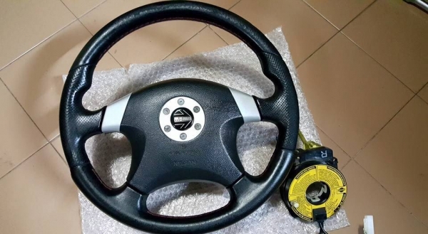 พวงมาลัย Toyota Nissan มือสองญี่ปุ่น หลากรุ่น ใส่ได้ทั้งรถมี Airbag และไม่มี Airbag พวงมาลัย Toyota Nissan มือสองญี่ปุ่น หลากรุ่น ใส่ได้ทั้งรถมี Airbag และไม่มี Airbag