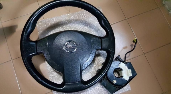 พวงมาลัย Toyota Nissan มือสองญี่ปุ่น หลากรุ่น ใส่ได้ทั้งรถมี Airbag และไม่มี Airbag พวงมาลัย Toyota Nissan มือสองญี่ปุ่น หลากรุ่น ใส่ได้ทั้งรถมี Airbag และไม่มี Airbag