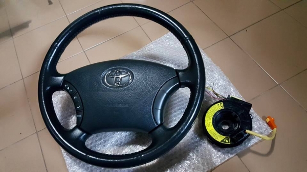 พวงมาลัย Toyota Nissan มือสองญี่ปุ่น หลากรุ่น ใส่ได้ทั้งรถมี Airbag และไม่มี Airbag พวงมาลัย Toyota Nissan มือสองญี่ปุ่น หลากรุ่น ใส่ได้ทั้งรถมี Airbag และไม่มี Airbag