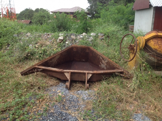 บุ๋งกี๋ขุดร่องคลองส่งน้ำ