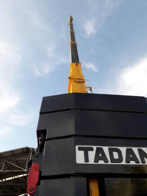 ขออนุญาติลงขายรถเครนและให้เช้า TADANO TG-160ตัน M1สะภาพสวยเก่านอกจากญี่ปุ่น ระบบการทำงานพร้อม ครบสมบ